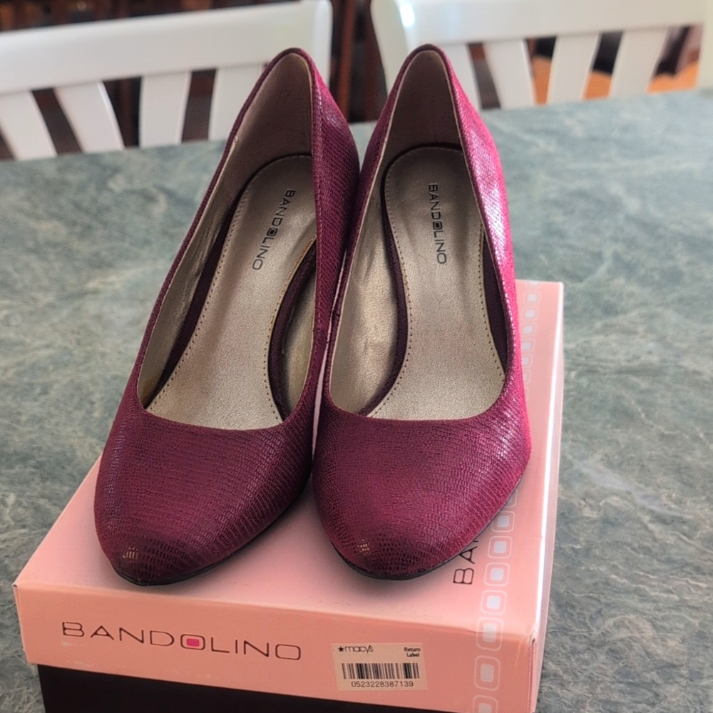Bandolino pumps euc
